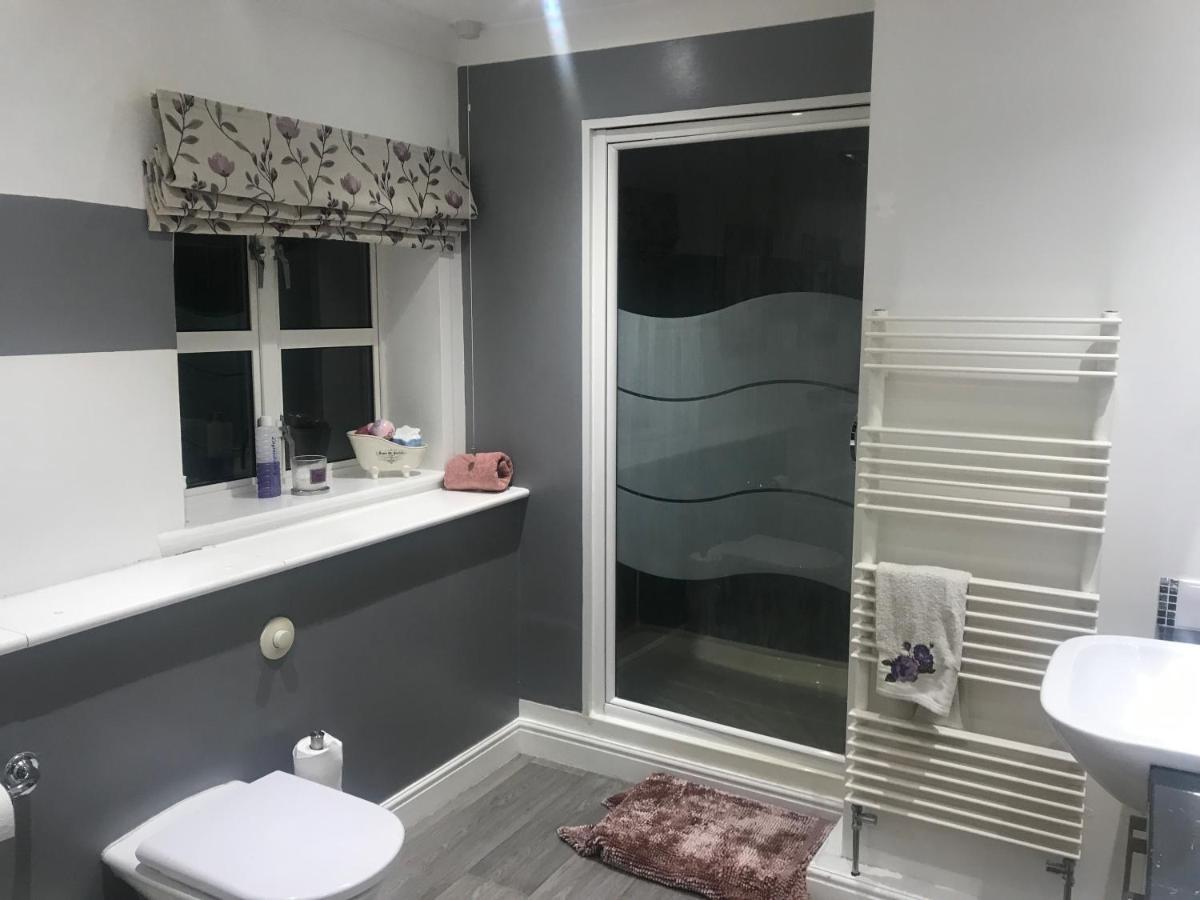 The Master Suite, Enjoy The Countryside In Style Ashover Exterior photo